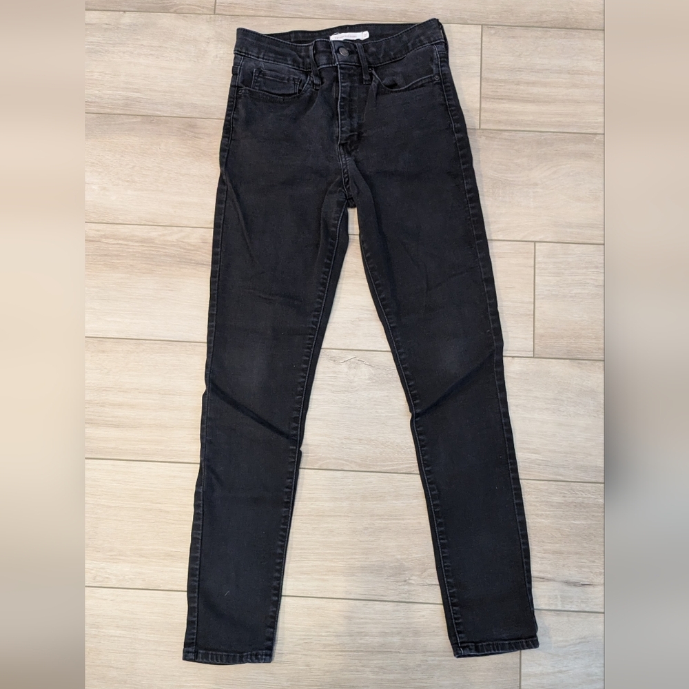 Levi's Women's Black Skinny Pants